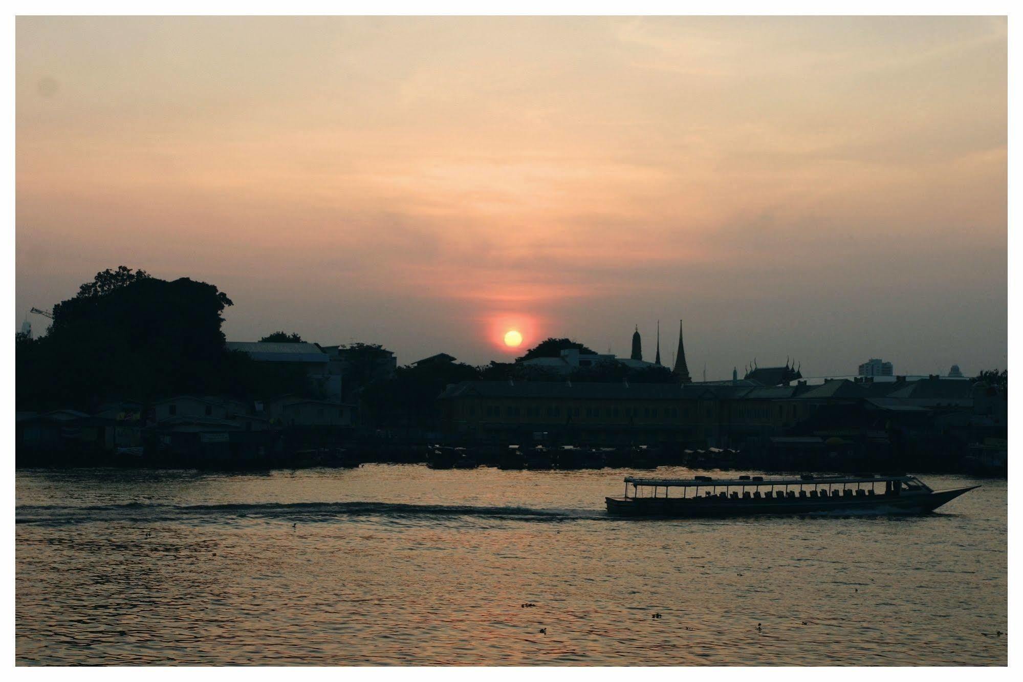 Ibrik Resort By The River Bangkok Esterno foto